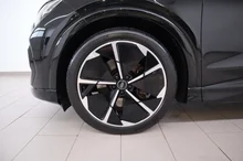 Audi Q4 Sportback e-tron 50 e-tron quattro in Mythosschwarz met.