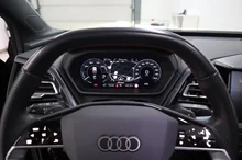Audi Q4 Sportback e-tron 50 e-tron quattro in Mythosschwarz met.