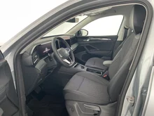 VW Tiguan Friends eTSI DSG in Oyster Silver Metallic