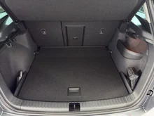 Škoda Karoq Selection TDI in Graphit-Grau Metallic