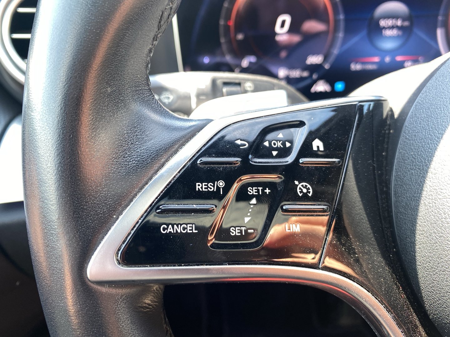 Mercedes E 200 d T Aut. | Bild 15 von 30
