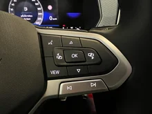 VW T-Cross Life TSI in 5W Rauchgrau Metallic