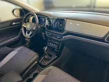 VW T-Cross Life TSI in 5W Rauchgrau Metallic