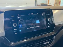 VW T-Cross Life TSI in 5W Rauchgrau Metallic
