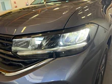VW T-Cross Life TSI in 5W Rauchgrau Metallic
