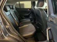 VW T-Cross Life TSI in 5W Rauchgrau Metallic