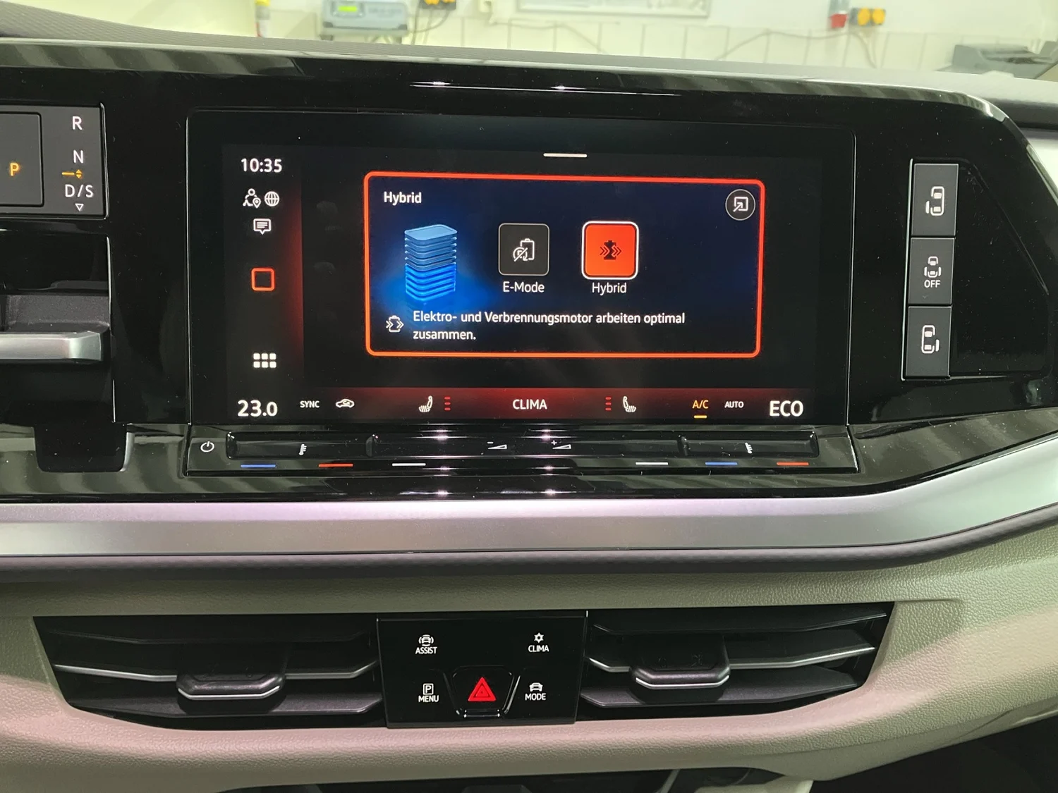 Bild eines VW Multivan Style ÜH eHybrid 180 kW 4MOTION