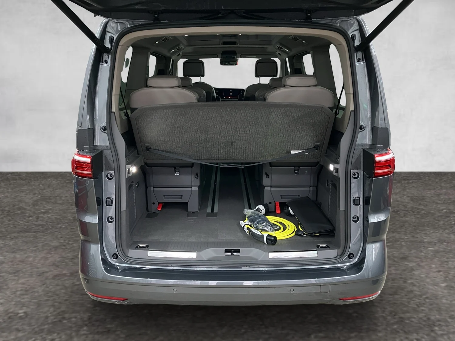 Bild eines VW Multivan Style ÜH eHybrid 180 kW 4MOTION