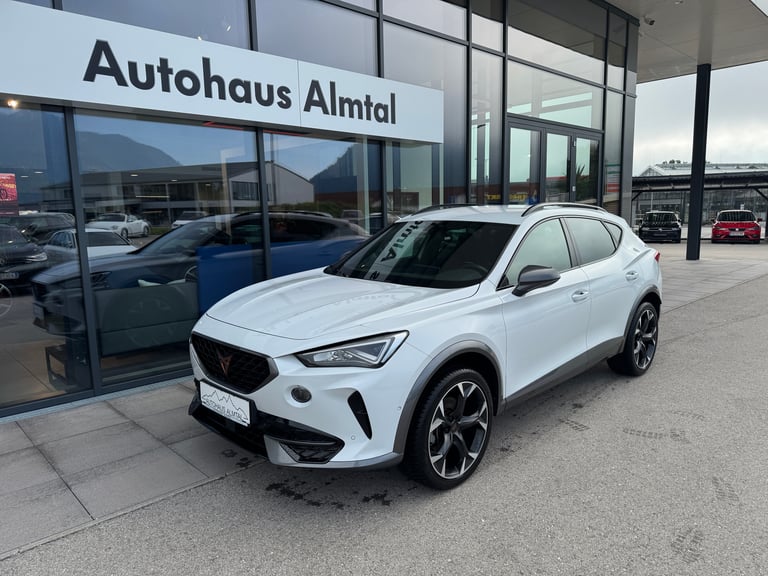 Luxus Cupra Formentor Weiss Bildernull