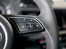Audi A3 Sportback 30 TFSI in Brillantschwarz