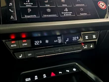Audi A3 Sportback 30 TFSI in Brillantschwarz