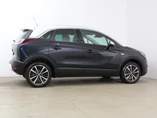 Opel Crossland X 1,2 Turbo Direct Injection Innovation St./St Aut in blau