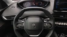 Peugeot 3008 1,5 BlueHDi 130 S&S 6-Gang Active in dunkelrot - metallic