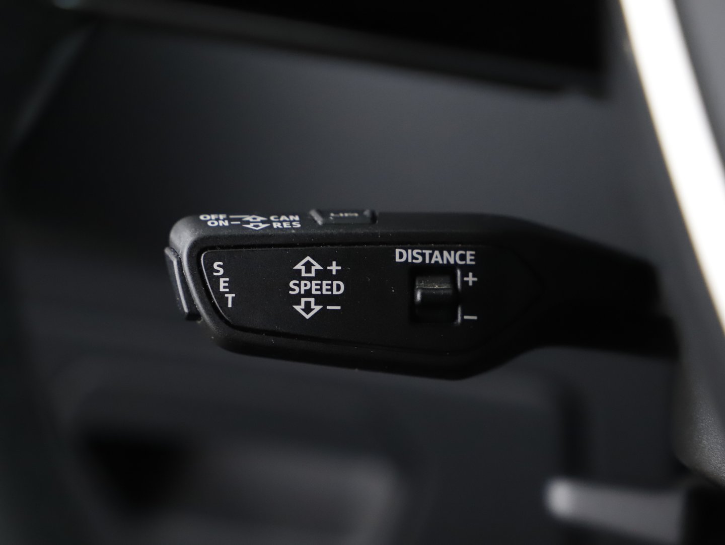 Audi A6 Avant 40 TDI quattro Sport | Bild 19 von 32