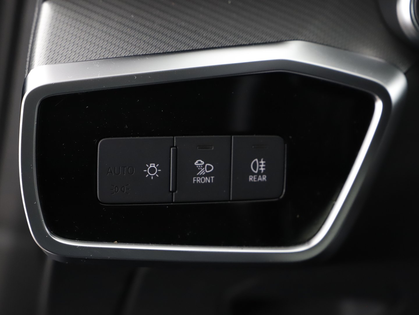 Audi A6 Avant 40 TDI quattro Sport | Bild 12 von 32