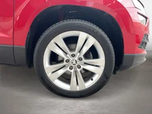 Škoda Karoq Style 125 TSI ACT in Velvet-Rot Metallic