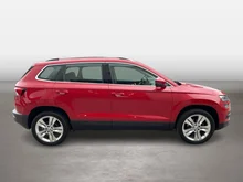 Škoda Karoq Style 125 TSI ACT in Velvet-Rot Metallic