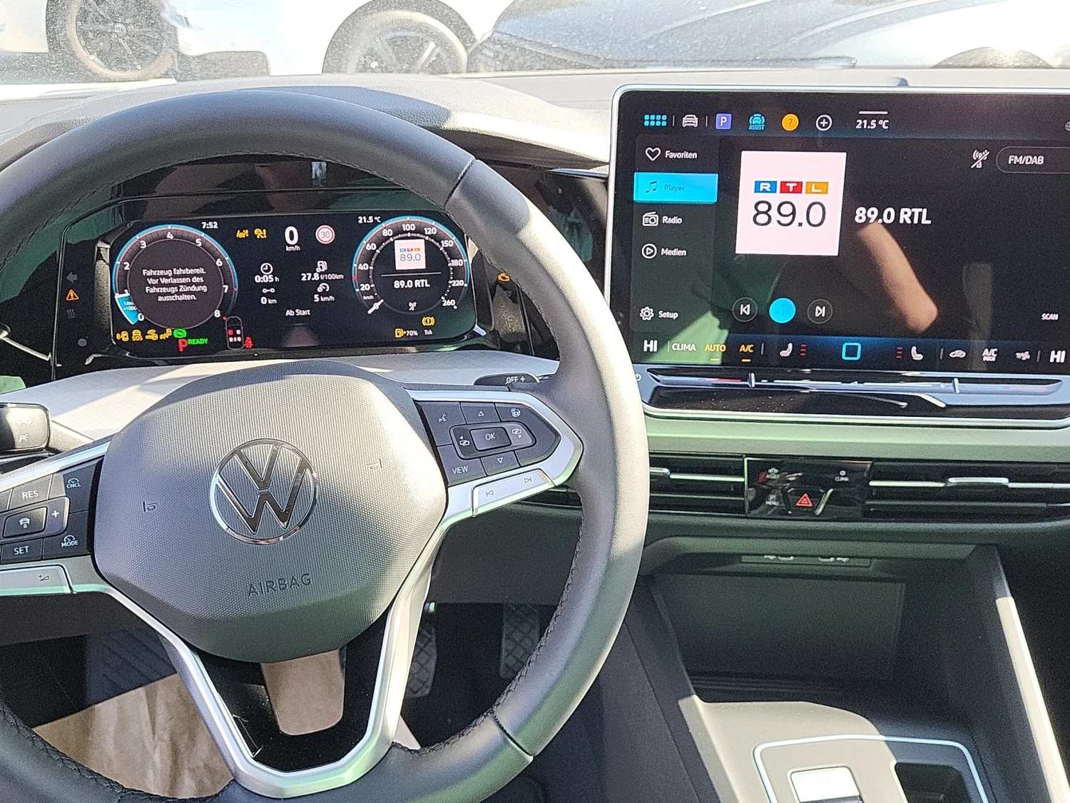 Bild eines VW Golf Variant Business mHeV DSG