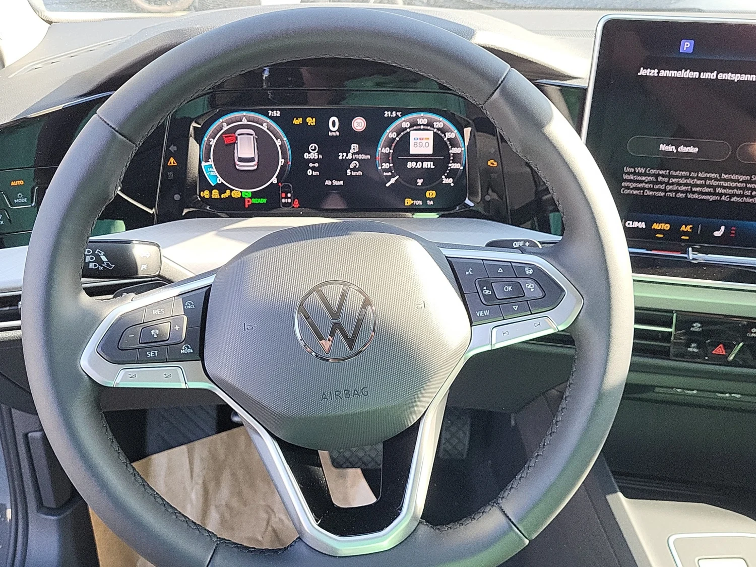Bild eines VW Golf Variant Business mHeV DSG