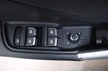 Audi Q2 35 TDI quattro S line in dunkelgrau - metallic