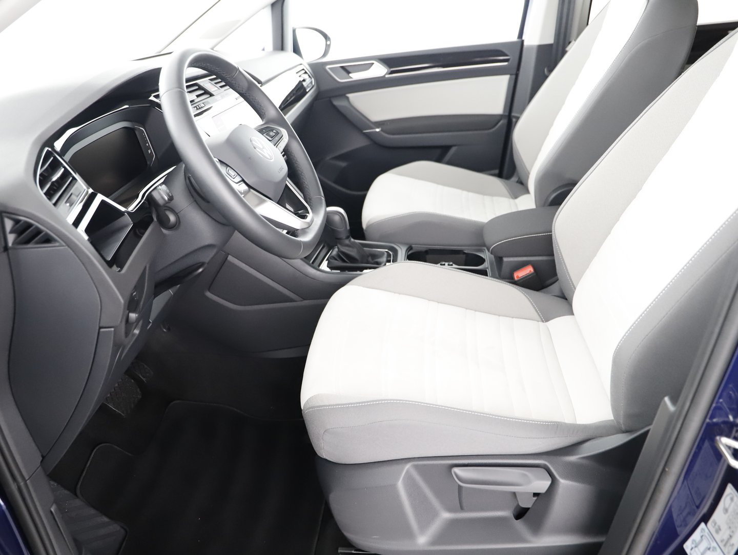 VW Touran Highline TDI SCR DSG 7-Sitzer | Bild 4 von 18