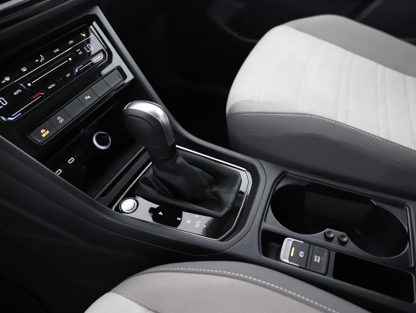 VW Touran Highline TDI SCR DSG 7-Sitzer | Bild 11 von 18