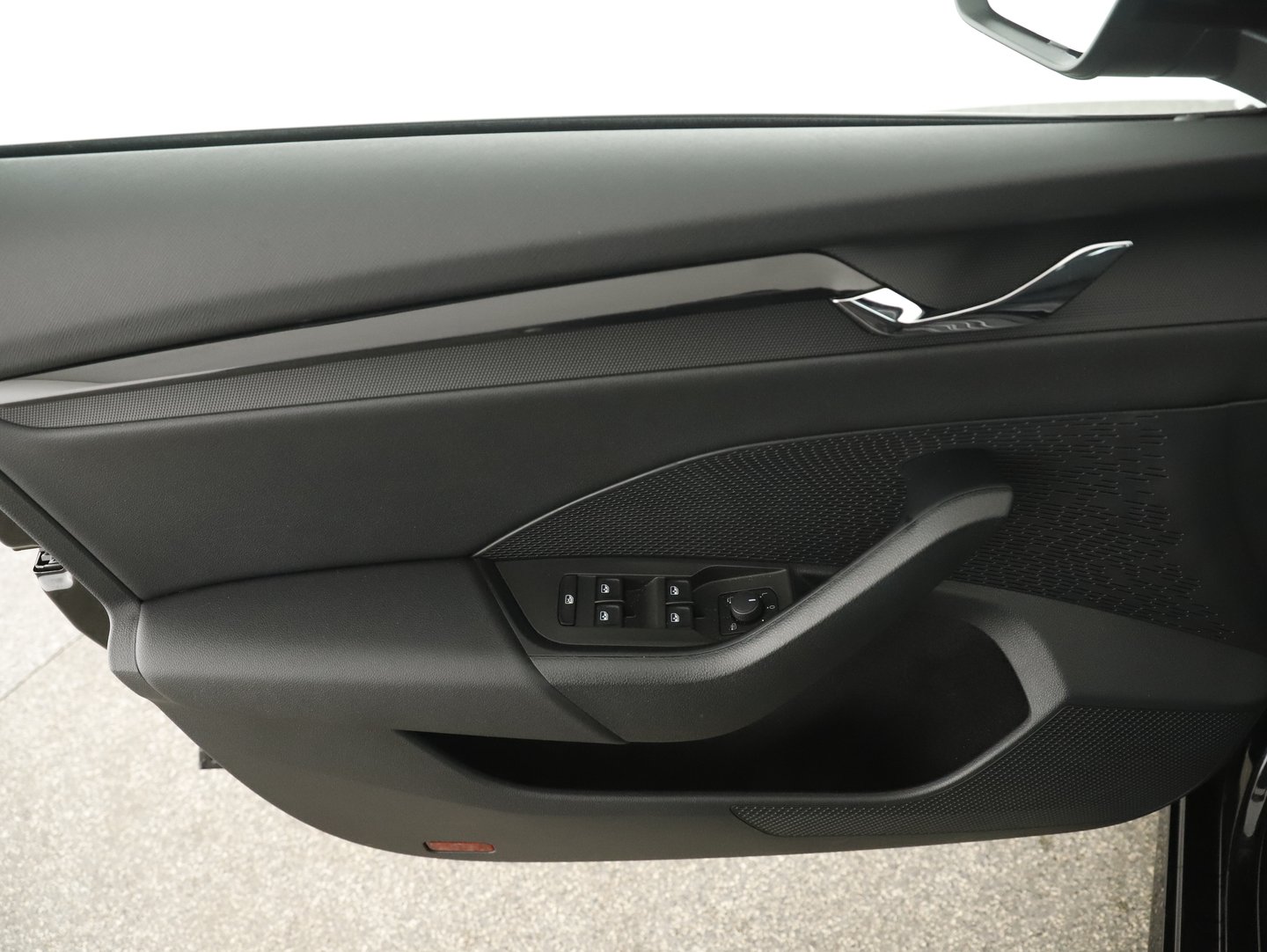 Škoda OCTAVIA Combi Ambition TDI DSG | Bild 10 von 28