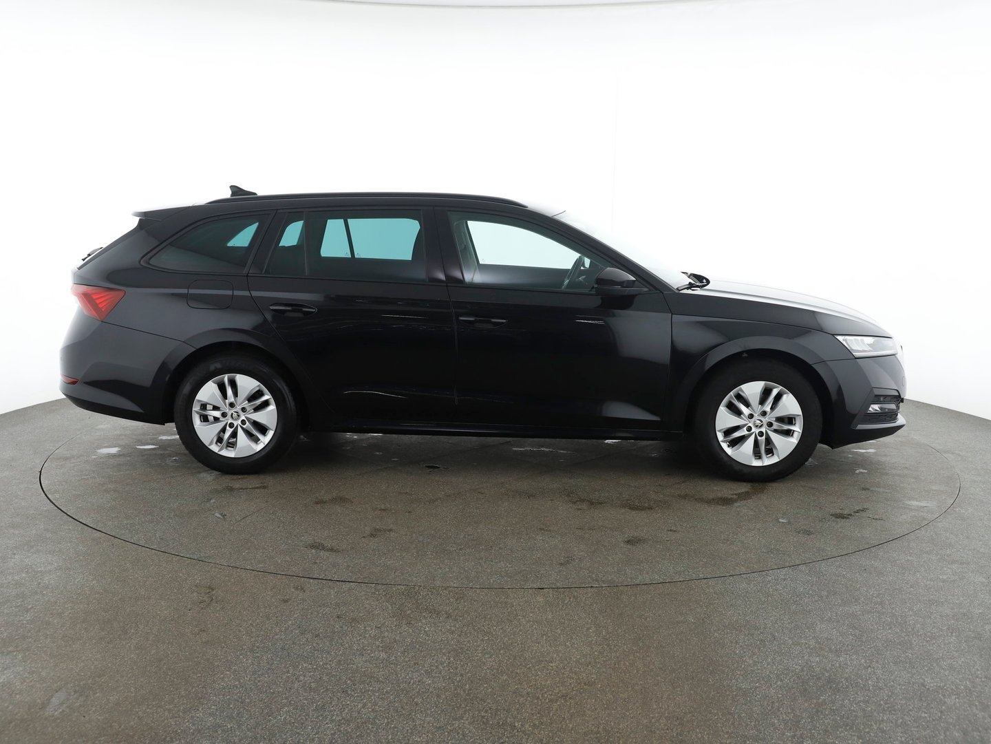 Škoda OCTAVIA Combi Ambition TDI DSG | Bild 4 von 28