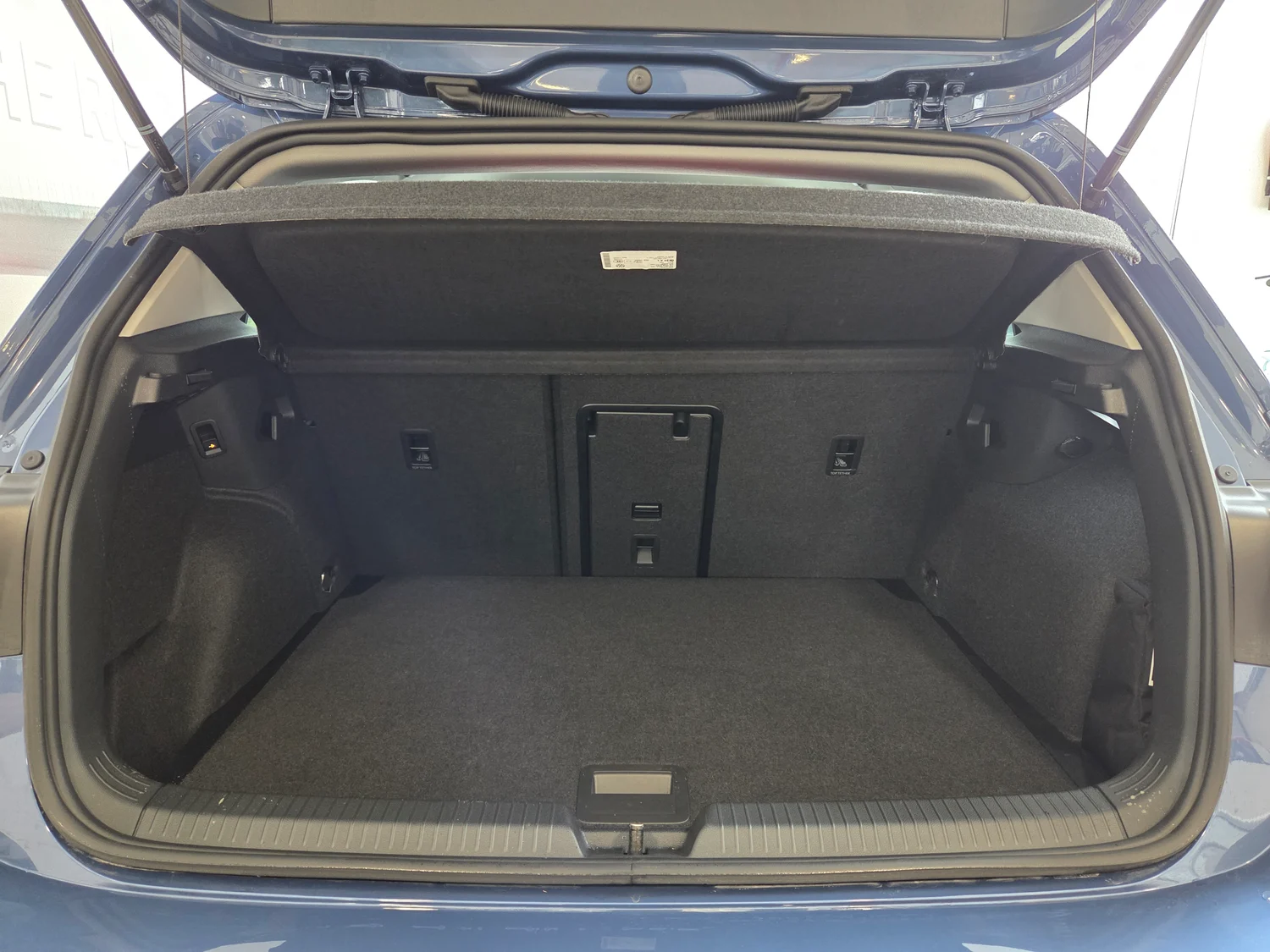 Bild eines Golf Rabbit mHEV DSG