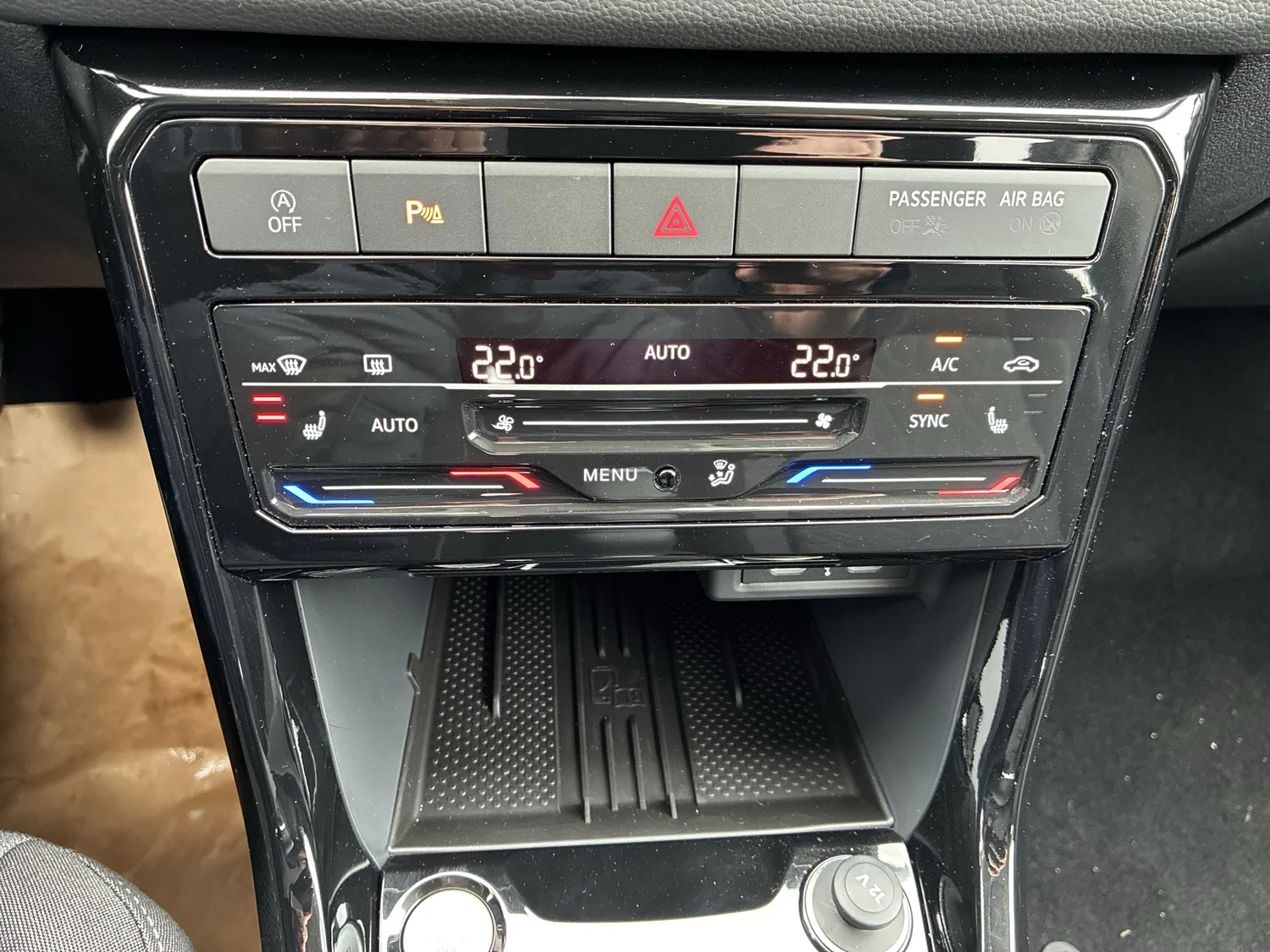 Bild eines VW T-Cross Friends TSI