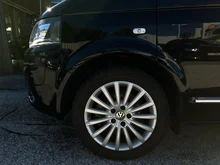 VW Multivan Sky BMT BiTDI 4MOTION in deepblack perleffekt