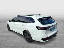 VW Passat Variant Sport TDI DSG in Pure White