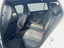 VW Passat Variant Sport TDI DSG in Pure White