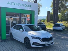 Škoda Octavia Premium TSI ACT in Moon-Weiß Metallic