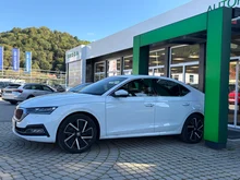 Škoda Octavia Premium TSI ACT in Moon-Weiß Metallic