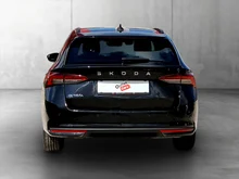 Škoda Octavia Combi Selection TSI mHEV DSG in Black-Magic Perleffekt