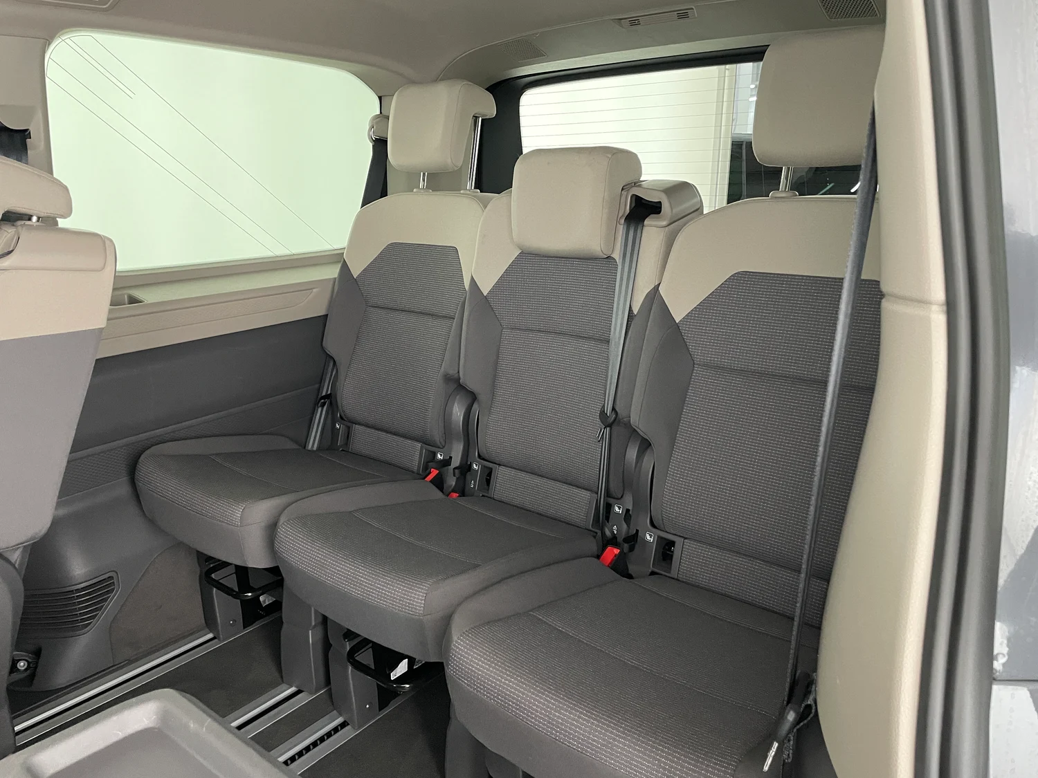 Bild eines VW Multivan Business ÜH TDI