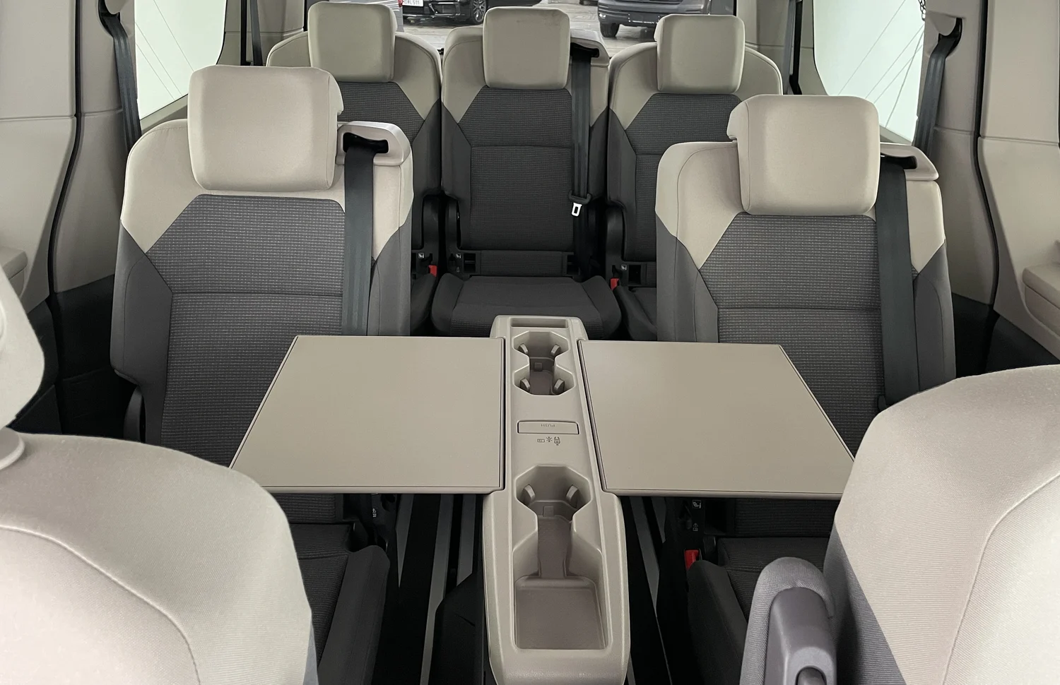 Bild eines VW Multivan Business ÜH TDI