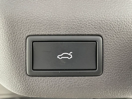 Bild eines VW Multivan Business ÜH TDI