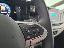 VW Multivan Business eHybrid 180 kW 4MOTION in Candyweiß