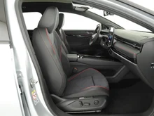 VW ID.7 Tourer GTX 4MOTION 250kW Business in Scale Silver Metallic Dach Schwarz