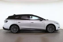 VW ID.7 Tourer GTX 4MOTION 250kW Business in Scale Silver Metallic Dach Schwarz