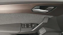 SEAT Leon SP Kombi XC 2.0 TDI DSG 4Drive in Nacht-Schwarz Metallic