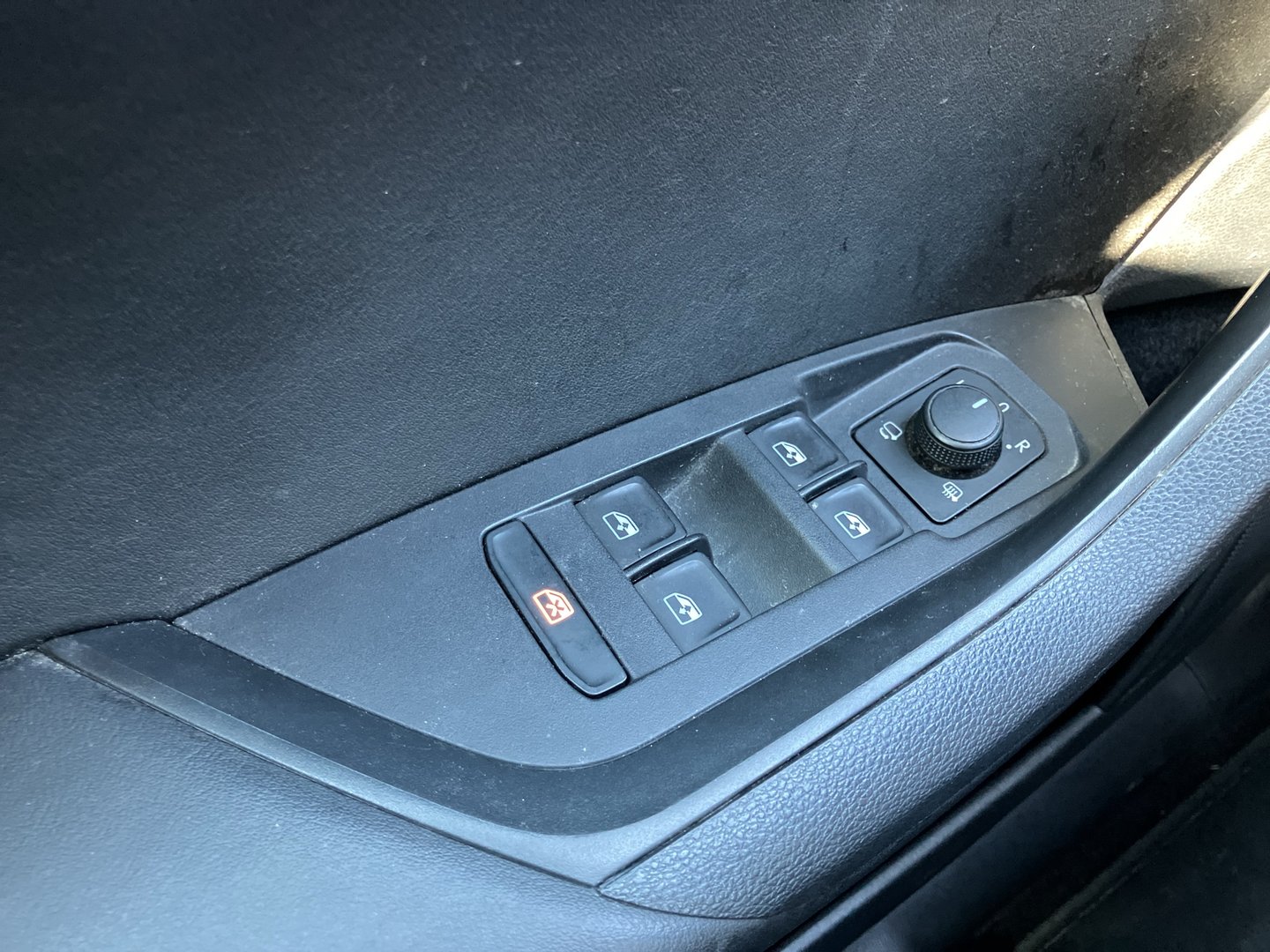 Škoda KODIAQ Ambition TDI SCR DSG | Bild 12 von 24