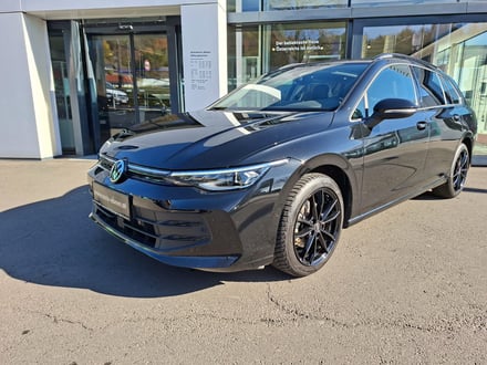 VW Golf Variant Life mHeV DSG