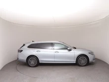 VW Passat Variant Elegance eHybrid 150kW in Oyster Silver Metallic