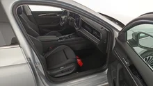 VW Passat Variant Elegance eHybrid 150kW in Oyster Silver Metallic