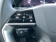 Audi Q3 TDI 110 kW  intense in Mythosschwarz Metallic