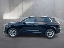 Audi Q3 TDI 110 kW  intense in Mythosschwarz Metallic