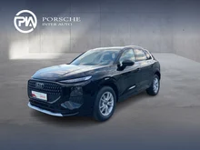 Audi Q3 TDI 110 kW  intense in Mythosschwarz Metallic